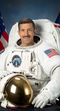 Photograph of Dan Burbank